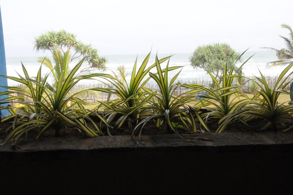 होटल Atulya At Ocean's Edge Mirissa